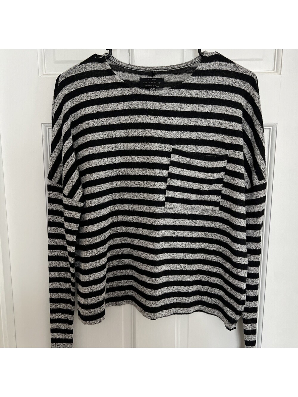 Lucky Brand  Women’s Long Sleeve Size XS EUC!